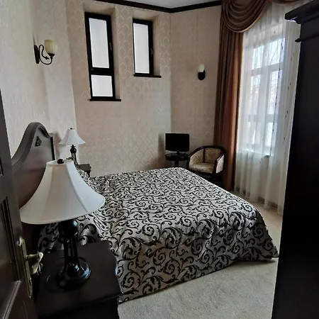 Hotel Carol