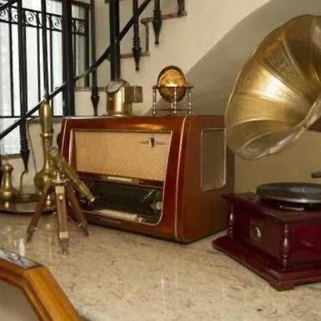 キャロル ホテル 4*