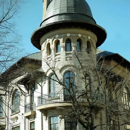 ホテル キャロル