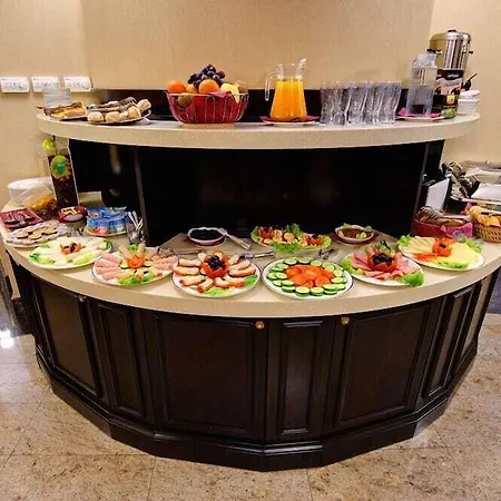 キャロル ホテル 4*