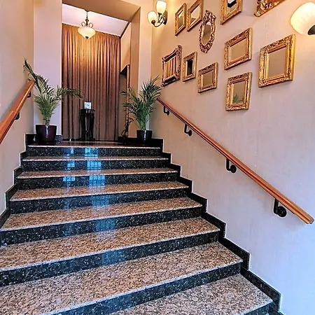 Carol Hotel Constança