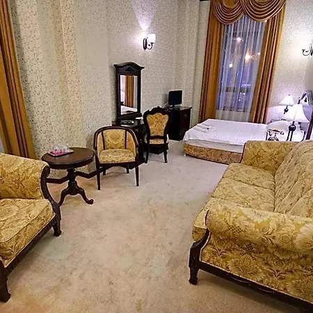 Carol Hotel