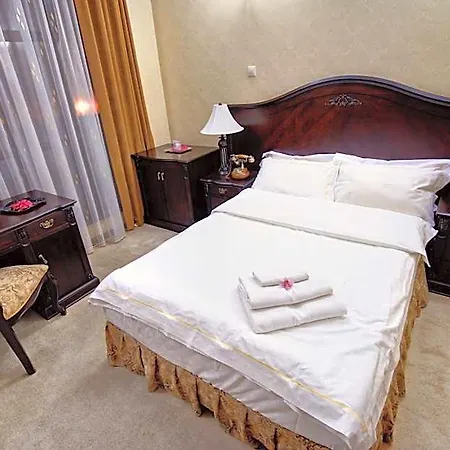 Hotel Carol 4*