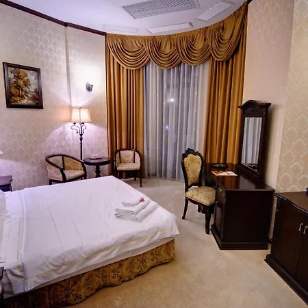 Carol Hotel 4*